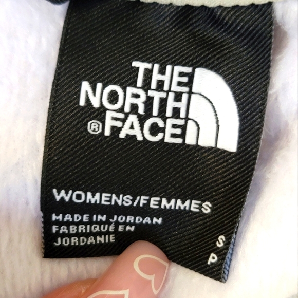 NWOT BEAUTIFUL NORTH FACE SWEATSHIRT - Picture 7 of 9